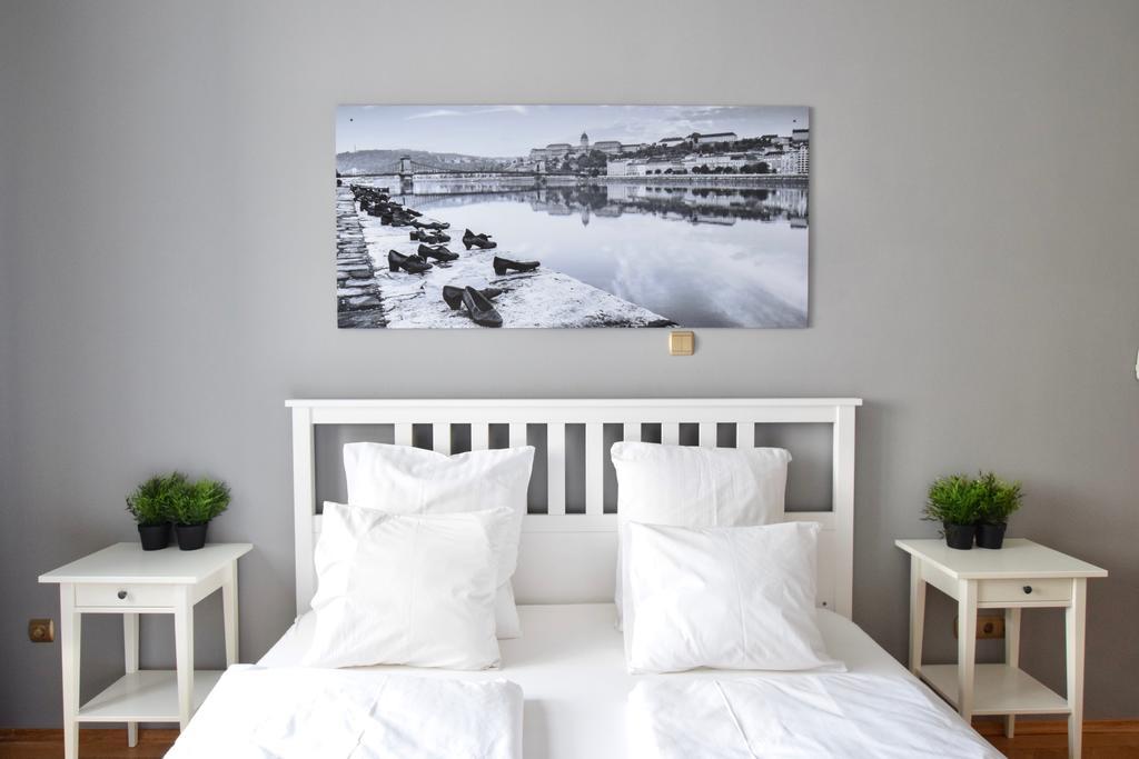 Standerd Apartment By Hi5 - Lovag Family Suites 布达佩斯 外观 照片