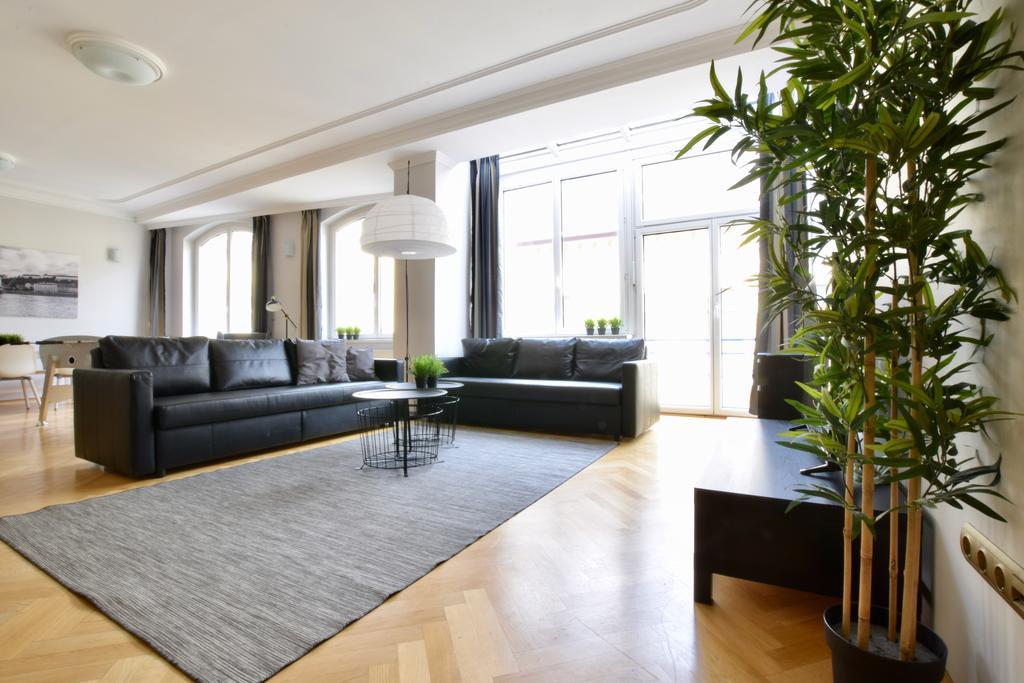 Standerd Apartment By Hi5 - Lovag Family Suites 布达佩斯 外观 照片
