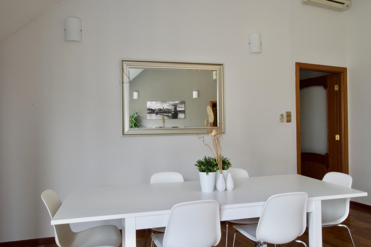 Standerd Apartment By Hi5 - Lovag Family Suites 布达佩斯 外观 照片