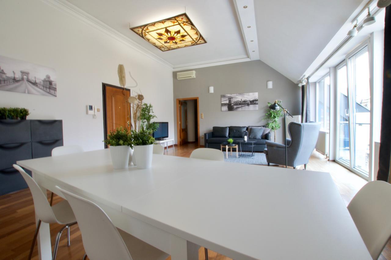 Standerd Apartment By Hi5 - Lovag Family Suites 布达佩斯 外观 照片