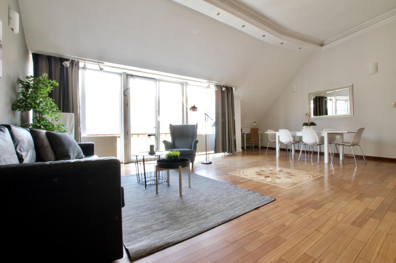 Standerd Apartment By Hi5 - Lovag Family Suites 布达佩斯 外观 照片